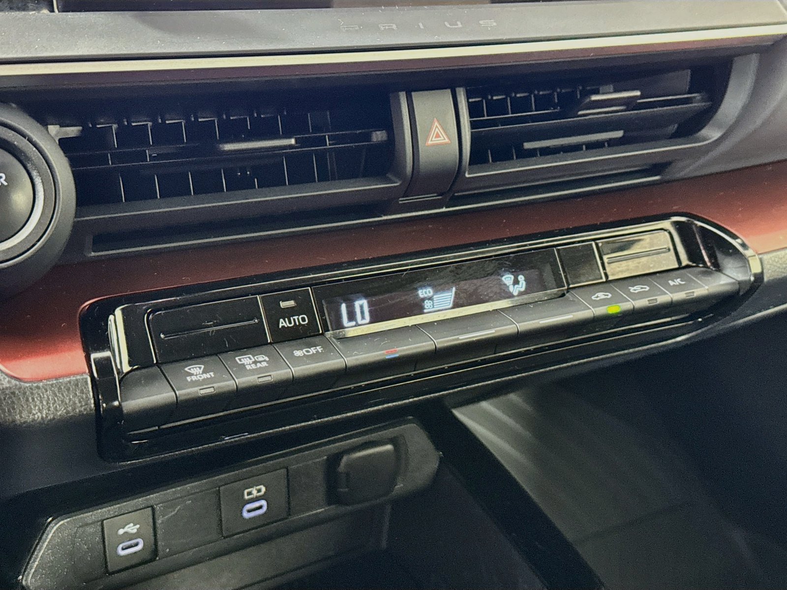 Certified 2024 Toyota Prius Prime FWD image 13