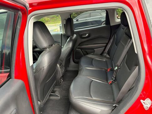 Used 2019 Jeep Compass Limited AWD/4WD image 11