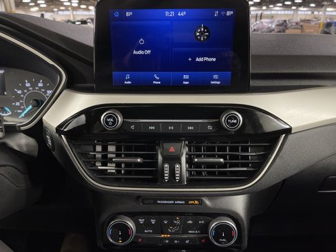 Used 2022 Ford Escape SE w/ SE Sport Appearance Package image 21