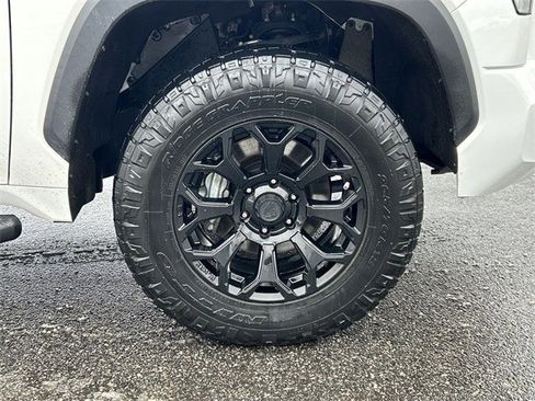 Used 2023 Toyota Tundra SR5 w/ SR5 Premium Package image 13