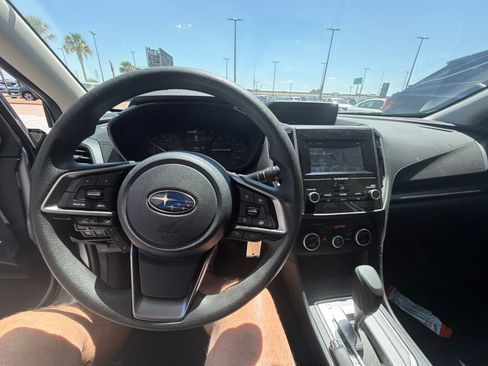 Used 2022 Subaru Crosstrek 2.0i AWD/4WD image 10