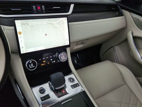 Used 2021 Jaguar F-PACE S image 42