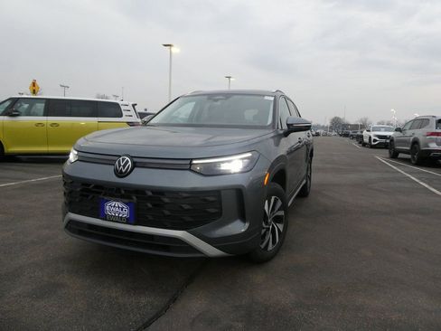 New 2026 Volkswagen Tiguan S image 34