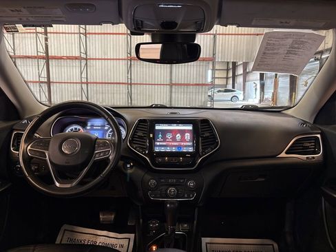Used 2019 Jeep Cherokee Limited w/ Technology Group image 22