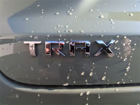 Used 2024 Chevrolet Trax ACTIV w/ Sunroof Package image 30