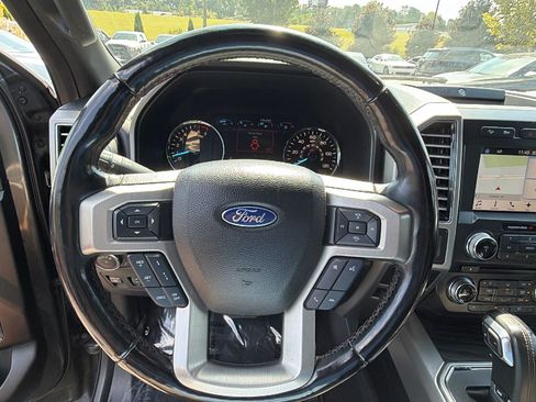 Used 2018 Ford F150 Platinum w/ Equipment Group 701A Luxury AWD/4WD image 27