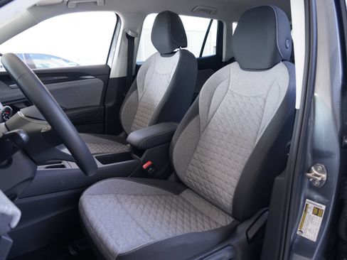 Certified 2026 Volkswagen Tiguan S FWD image 10