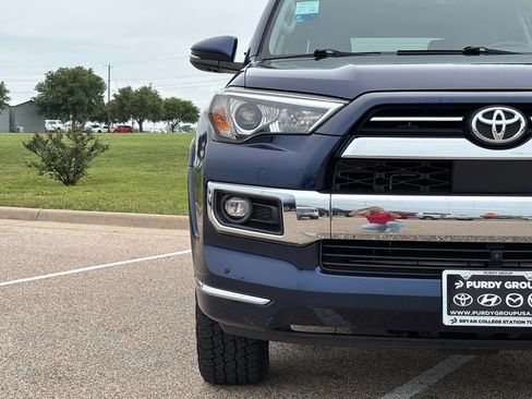 Used 2022 Toyota 4Runner Limited AWD/4WD image 4