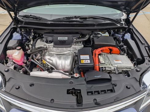 Used 2018 Toyota Avalon XLE Premium w/ All Weather Liner Package image 33