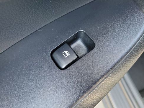 New 2026 Kia Seltos S FWD image 14