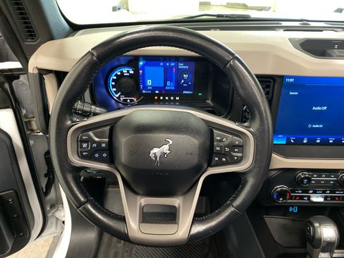 Used 2023 Ford Bronco Wildtrak AWD/4WD image 18