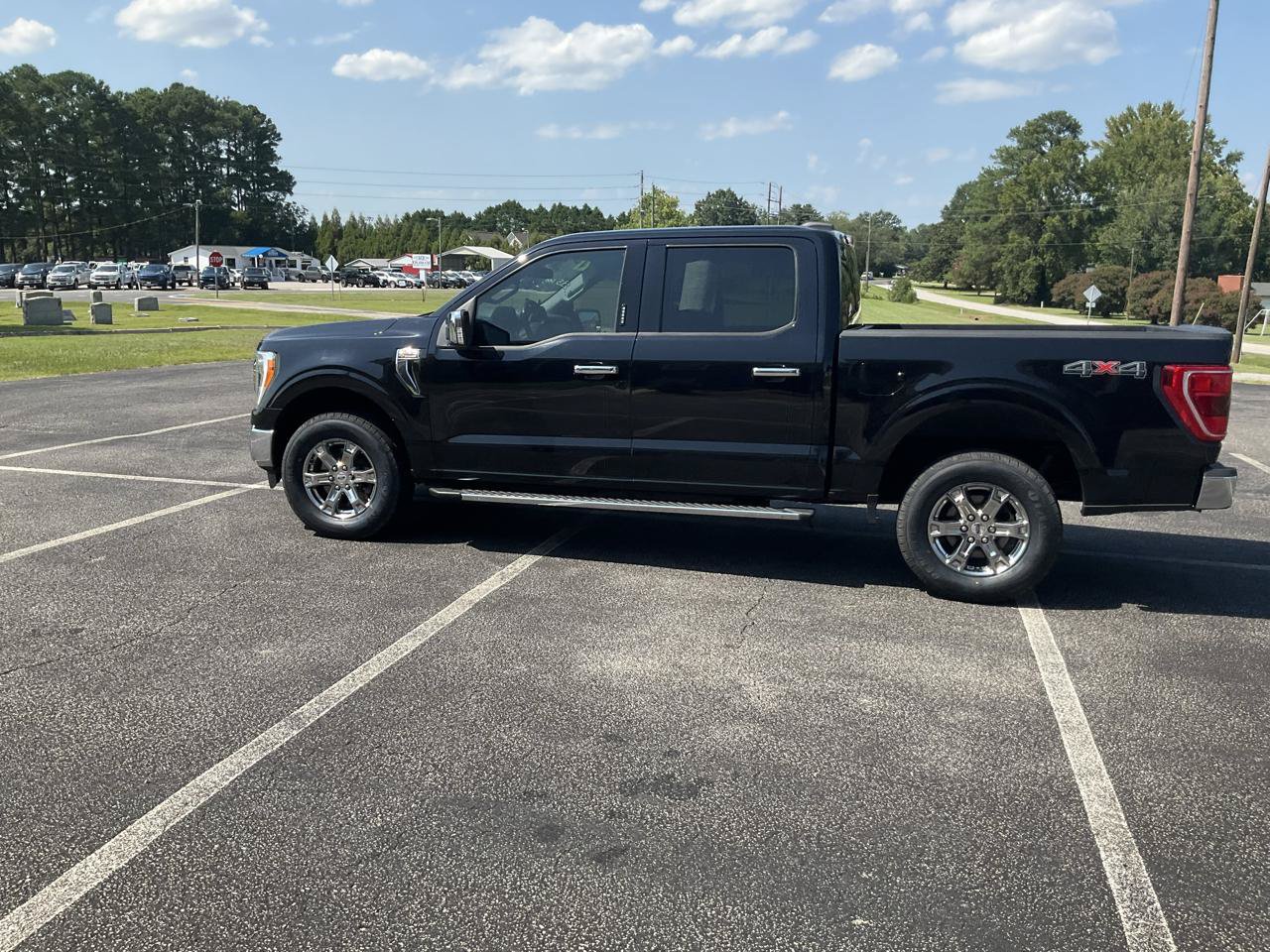 Used 2021 Ford F150 XLT w/ Equipment Group 302A High AWD/4WD image 13