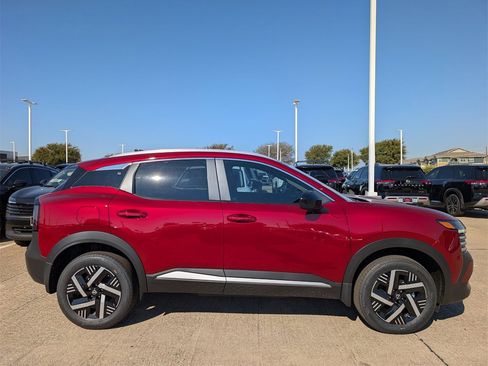 New 2026 Nissan Kicks SV image 3