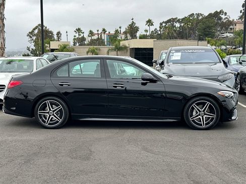 Used 2025 Mercedes-Benz C 300 4MATIC Sedan image 2