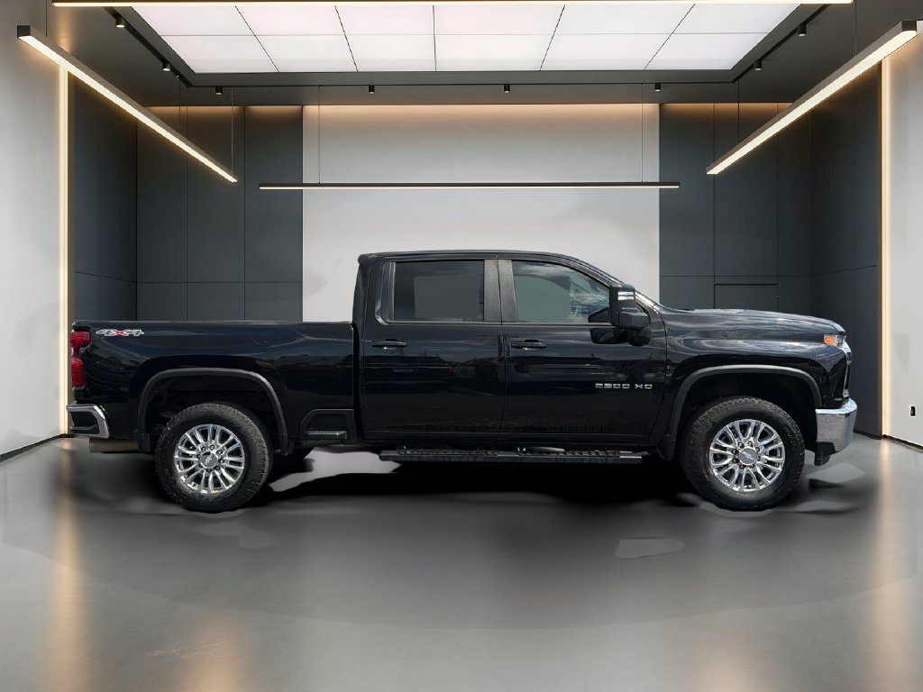 Used 2022 Chevrolet Silverado 2500 LT AWD/4WD image 7