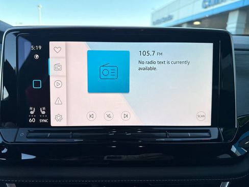 Used 2025 Volkswagen Atlas Cross Sport SE image 21