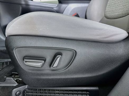 Used 2023 Toyota Sienna LE FWD image 20
