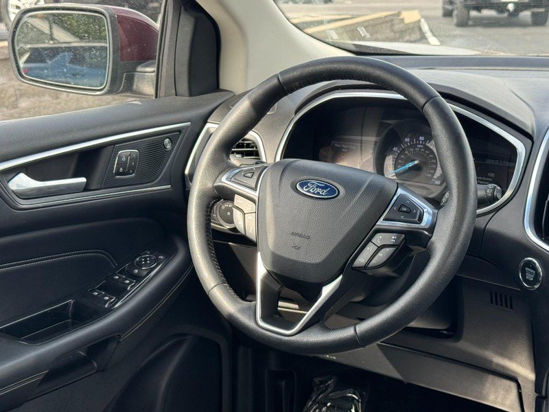 Used 2019 Ford Edge Titanium w/ Equipment Group 301A AWD/4WD image 12