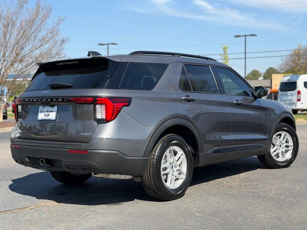 New 2026 Ford Explorer Active AWD/4WD image 3