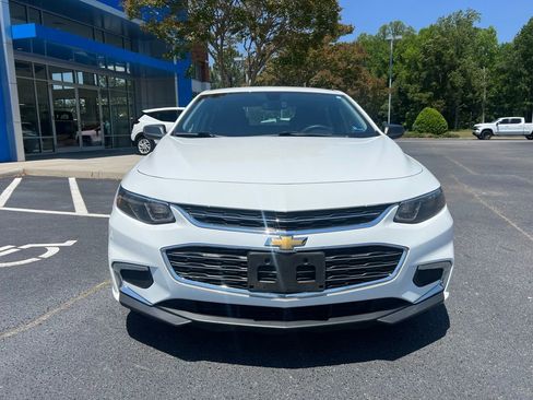 Used 2018 Chevrolet Malibu LS FWD image 3