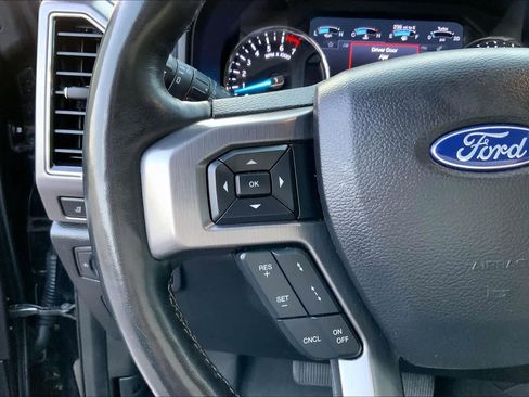 Used 2019 Ford Expedition Platinum AWD/4WD image 23