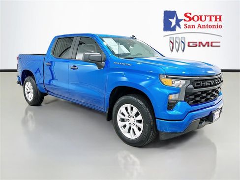 Used 2024 Chevrolet Silverado 1500 Custom image 1
