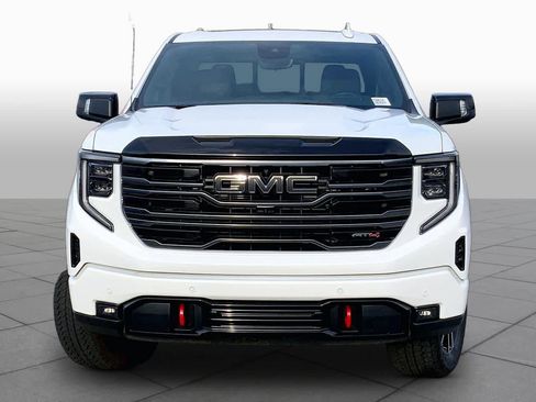 Used 2026 GMC Sierra 1500 AT4 w/ AT4 Premium Package AWD/4WD image 4