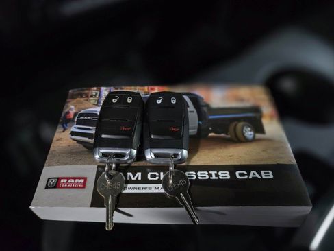 Used 2020 RAM 5500 Tradesman w/ Chrome Appearance Group image 45