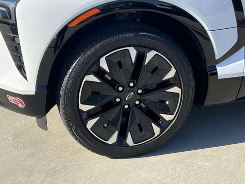 Used 2024 Chevrolet Blazer EV RS image 31