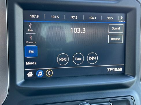 Used 2022 Chevrolet Silverado 2500 Custom w/ Custom Convenience Package image 16