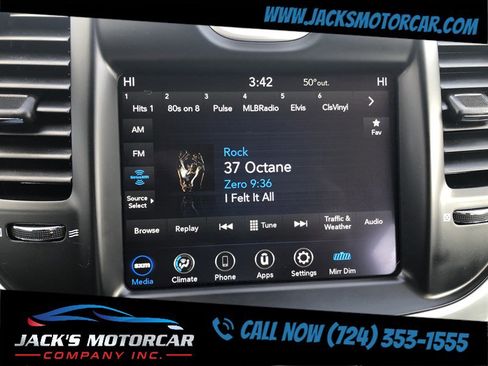 Used 2022 Chrysler 300 Touring w/ Sport Appearance Package image 16