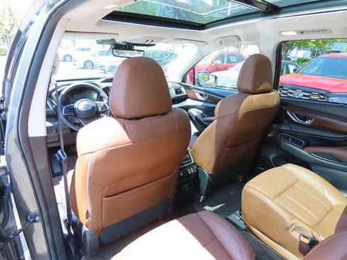 Used 2023 Subaru Ascent Touring AWD/4WD image 16