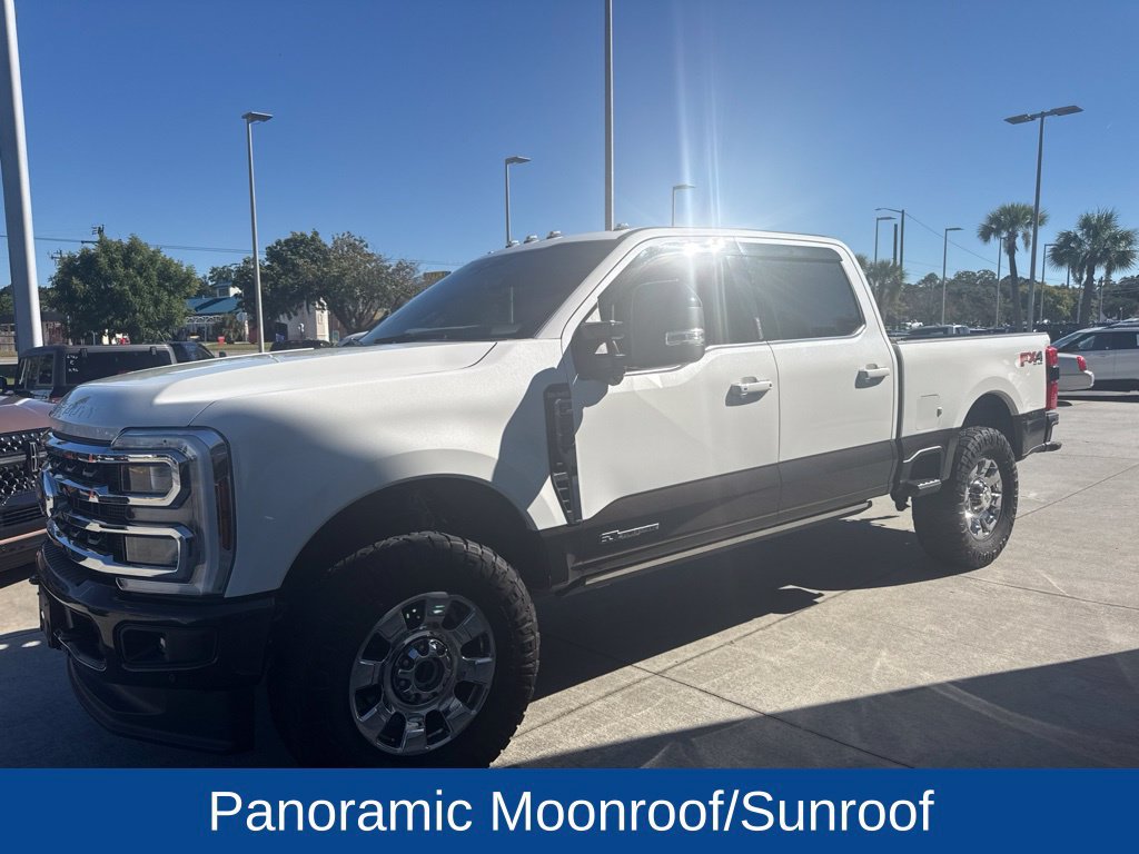 Used 2025 Ford F250 King Ranch w/ FX4 Off-Road Package AWD/4WD image 3