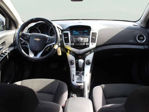Used 2013 Chevrolet Cruze LT FWD image 7
