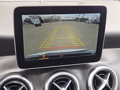 Used 2019 Mercedes-Benz CLA 250 image 18