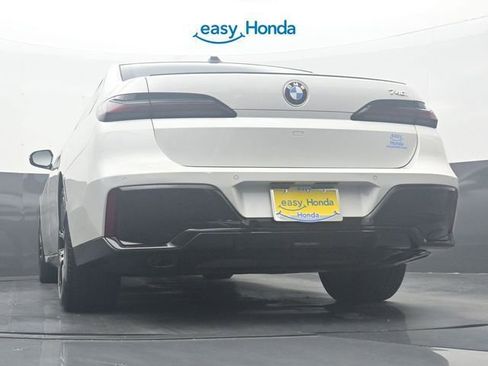 Used 2023 BMW 740i w/ Executive Package RWD image 32