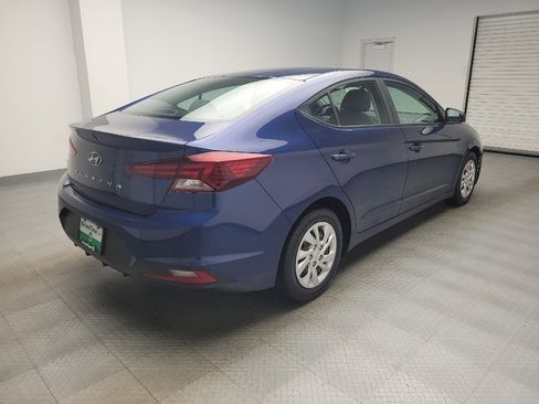Used 2020 Hyundai Elantra SE FWD image 9