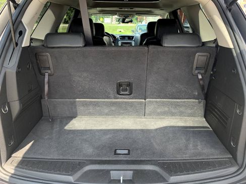 Used 2013 GMC Acadia SLT FWD image 30