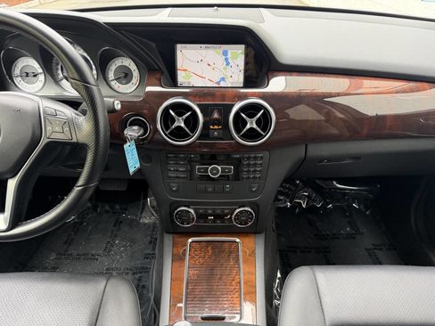 Used 2013 Mercedes-Benz GLK 350 4MATIC image 27