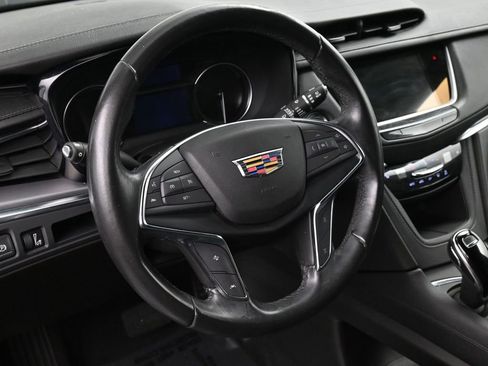 Certified 2023 Cadillac XT5 Luxury FWD image 10
