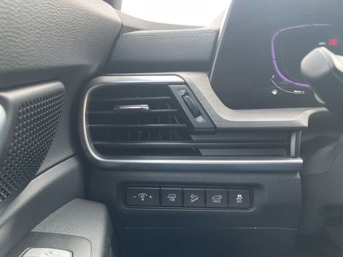 Used 2025 Kia Telluride EX X-Line image 13