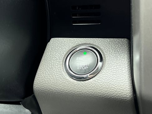 Used 2016 Ford F150 Lariat w/ Equipment Group 502A Luxury image 22