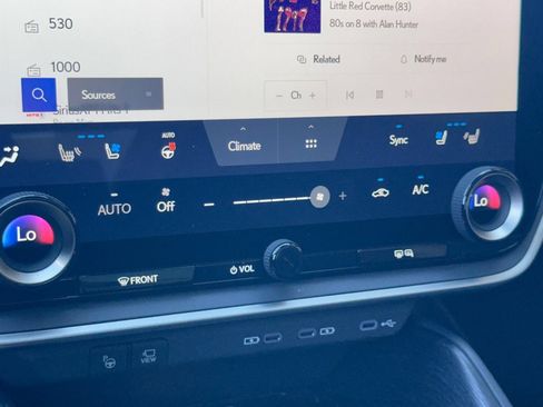 Certified 2025 Lexus RZ 300e w/ Accessory Package (Z1) FWD image 17