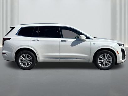 New 2025 Cadillac XT6 Luxury