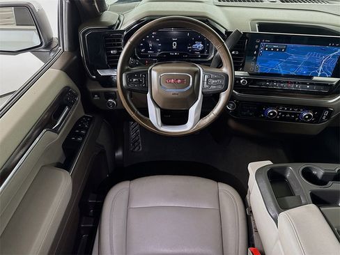 Used 2025 GMC Sierra 1500 SLT image 20