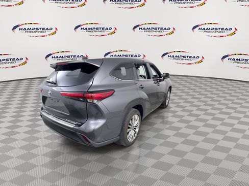 Used 2021 Toyota Highlander Platinum image 8