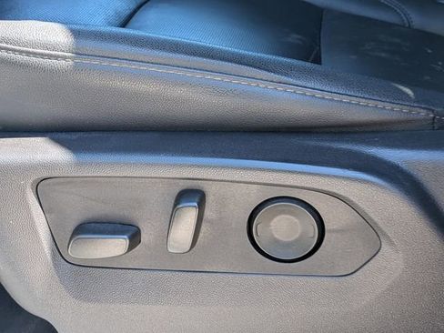 Used 2025 GMC Sierra 1500 SLT image 21