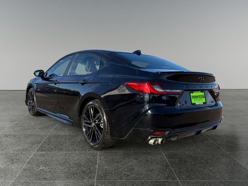 Used 2025 Toyota Camry XSE w/ Premium Package image 4