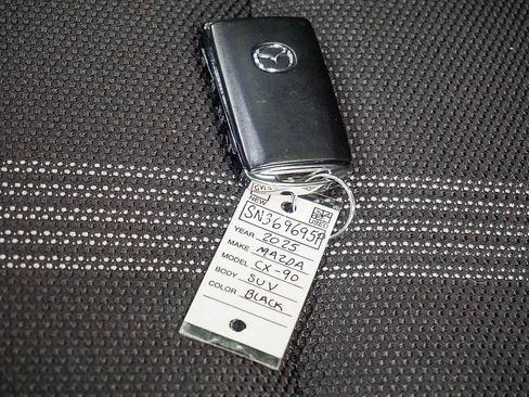 Used 2025 MAZDA CX-50 AWD 2.5 S w/ Premium Package image 23