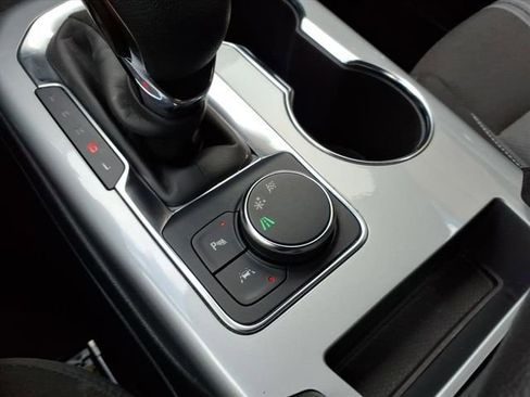 Used 2024 Chevrolet Blazer LT w/ Convenience Package image 34